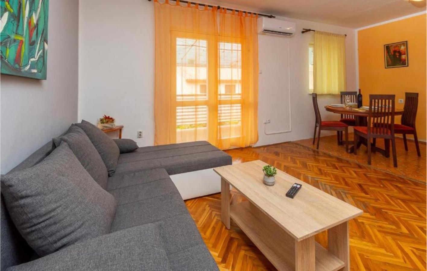 Apartman Ema 4+2 Koromacno Exterior photo