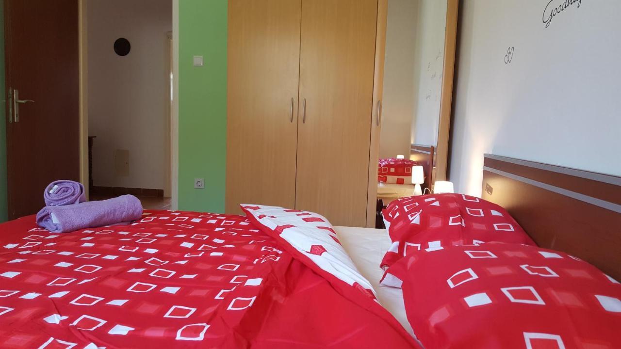 Apartman Ema 4+2 Koromacno Exterior photo